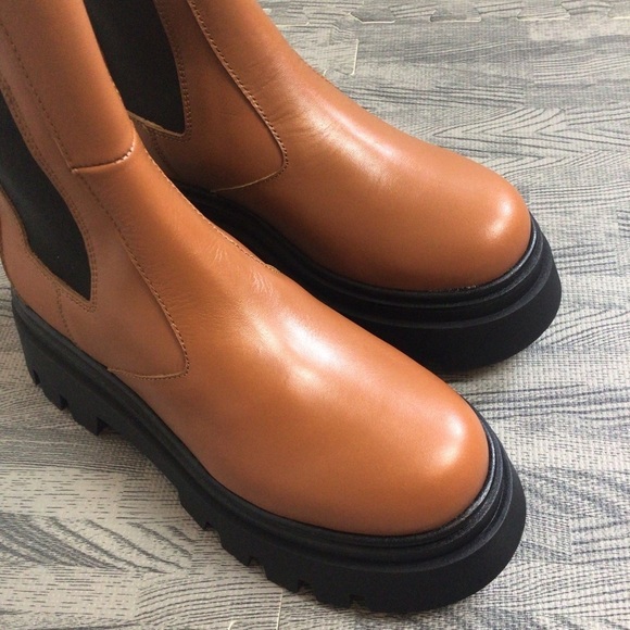 ALOHAS NWOT All Rounder Chelsea Boot - Picture 11 of 15